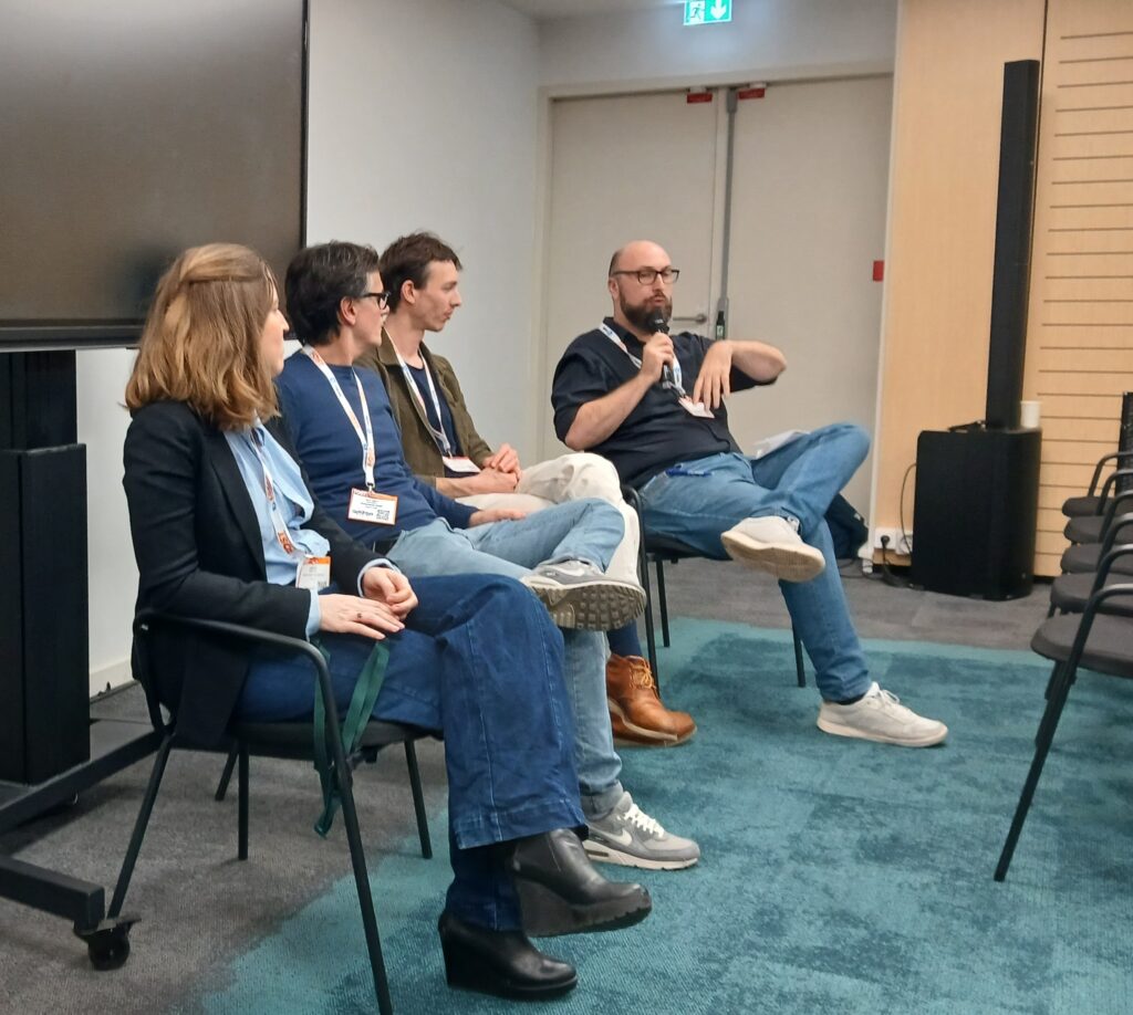 Table ronde IA d'intérêt général pendant la session communautés de commons AI 